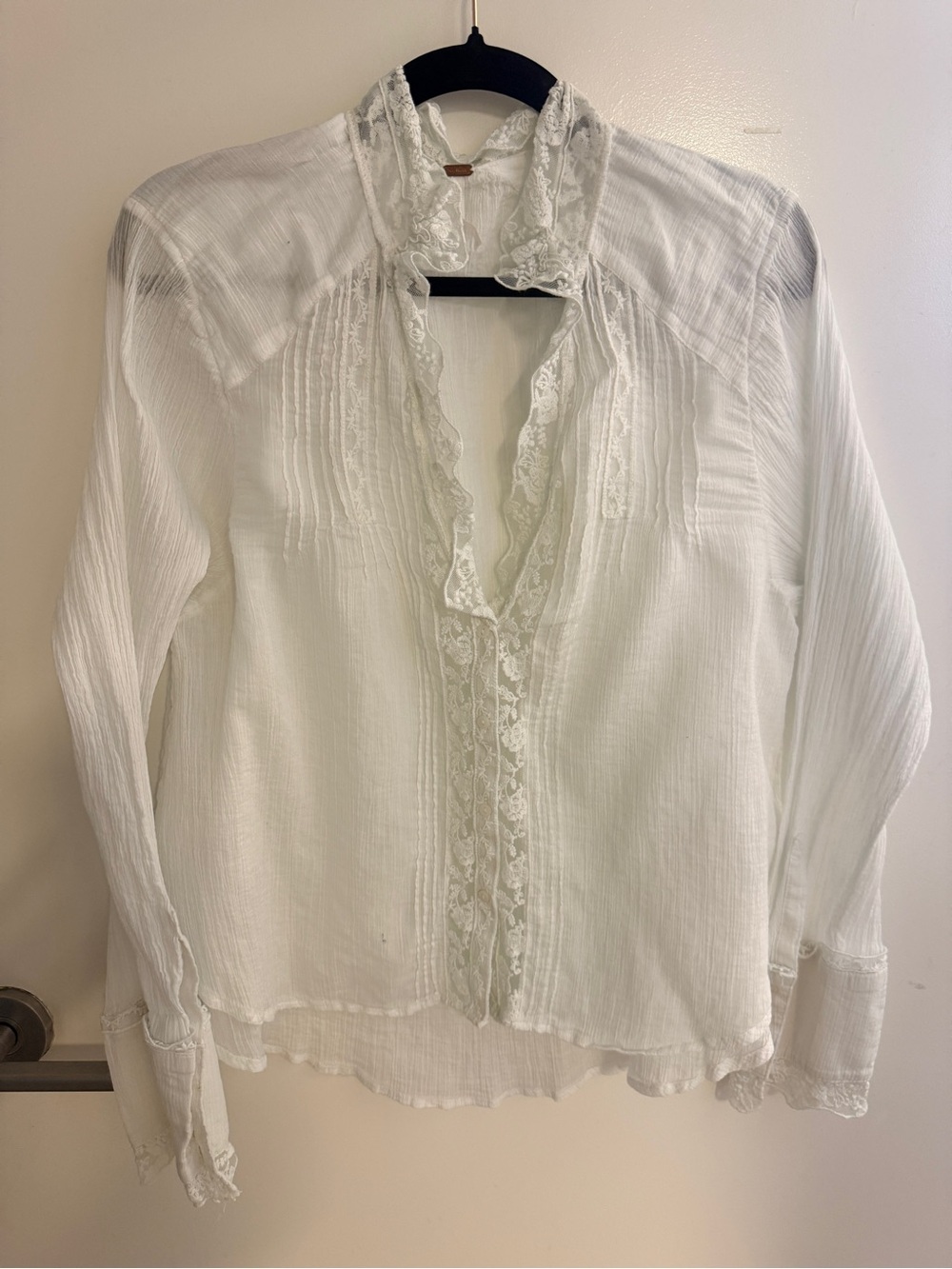 Free People White Lace Victorian Gauze Pintuck Blouse Size Large